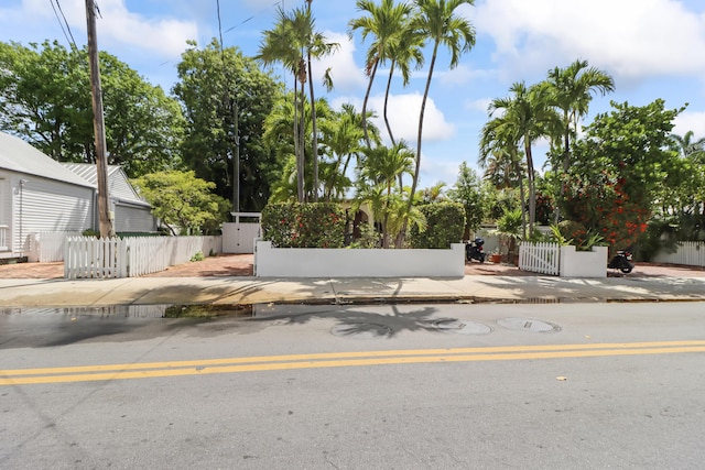215 Whitehead St, Key West, FL 33040 - view of front of property with a gate