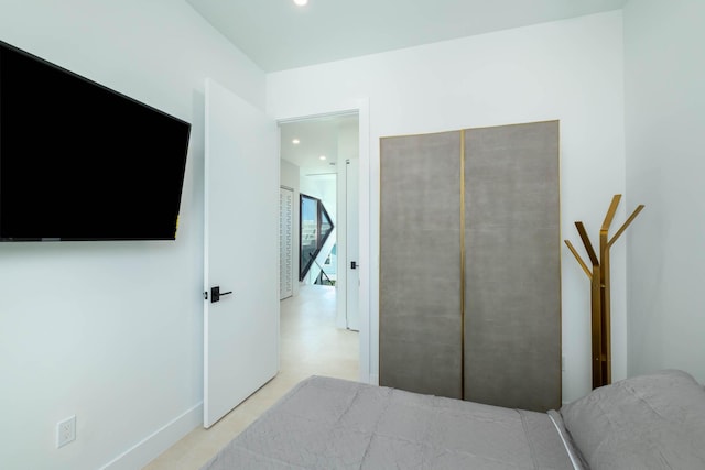 94825 Overseas Hwy Unit 174, Key Largo, FL 33037 - bedroom featuring a closet and recessed lighting