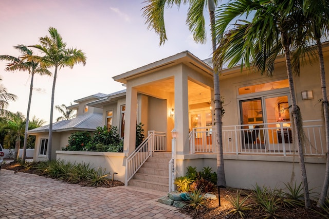 view of front of property