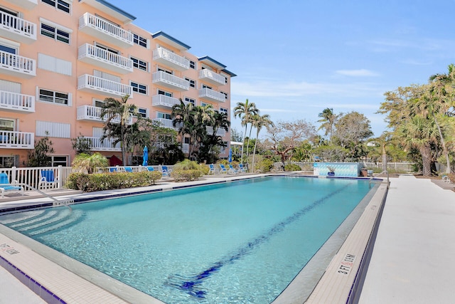 view of swimming pool