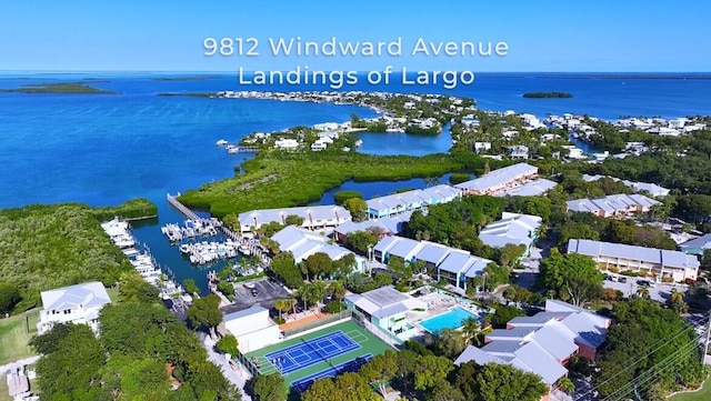 9812 Windward Ave, Key Largo, FL 33037 - drone / aerial view of a large body of water