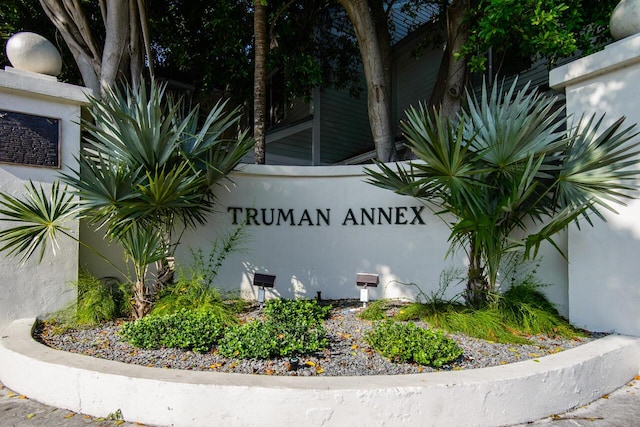 115 Front St Unit 202, Key West, FL 33040 - view of community sign
