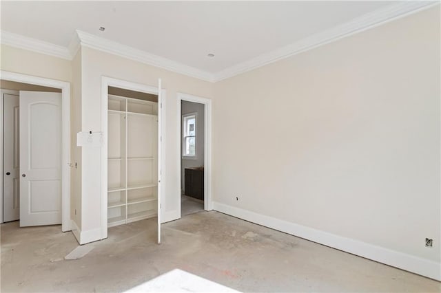 unfurnished bedroom with a closet, baseboards, and ornamental molding