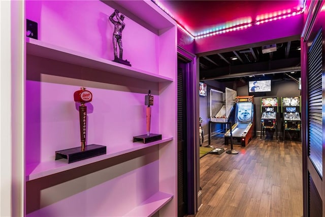 15595 Birmingham Hwy, Alpharetta, GA 30004 - bar area featuring wood finished floors
