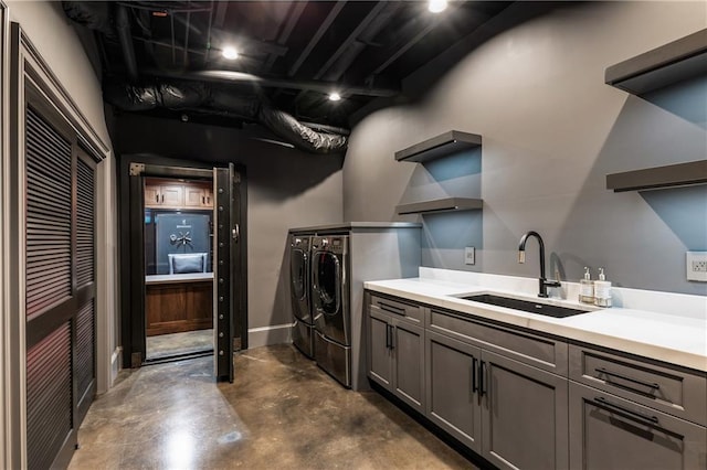 15595 Birmingham Hwy, Alpharetta, GA 30004 - laundry area featuring washing machine and clothes dryer and cabinet space