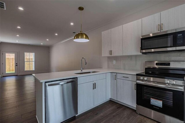 unfurnished room with dark wood-type flooring