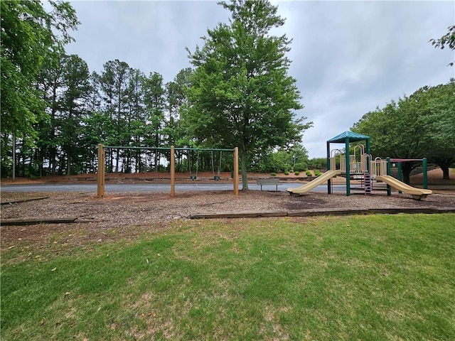 2994 Meadow Church Rd, Suwanee, GA 30024 - community play area with a yard
