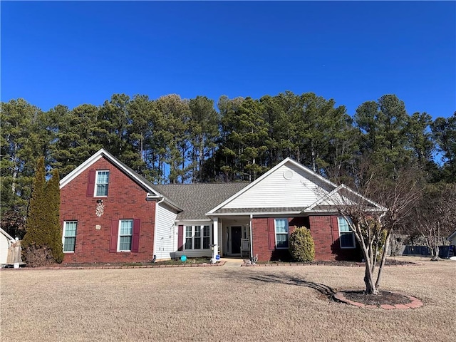 view of front of property