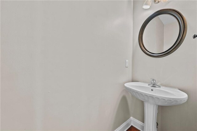 1920 Lee Patrick Dr, Dacula, GA 30019 - bathroom featuring baseboards