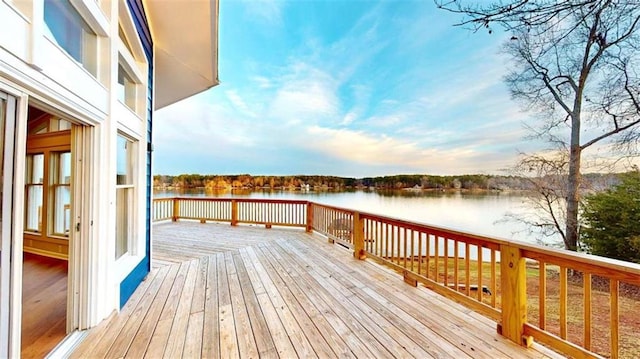 137 Rockville Springs Ct, Eatonton, GA 31024 - wooden deck with a water view