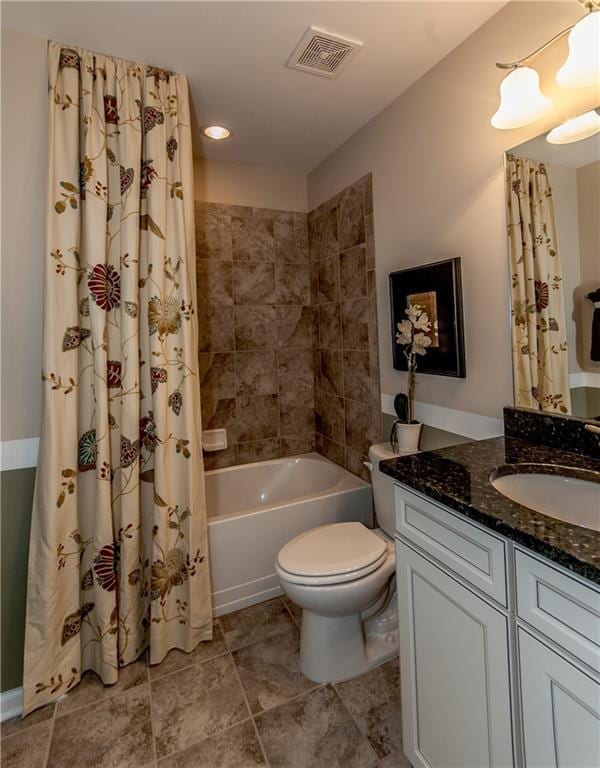 5268 Mulberry Pass Ct, Hoschton, GA 30548 - bathroom featuring vanity and shower / bath combo