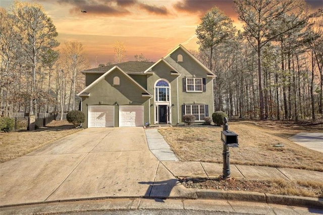 view of front property featuring a garage