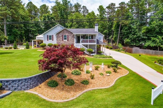 view of front of house with a front lawn