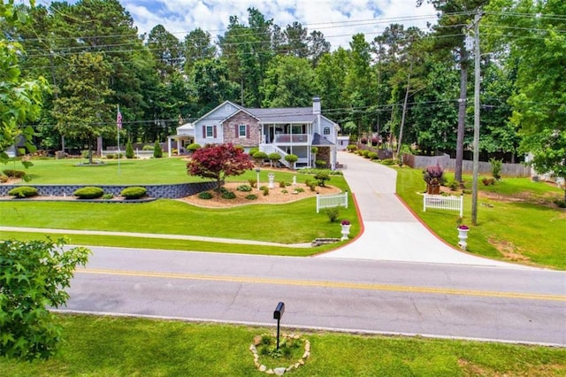 view of front of home with a front yard