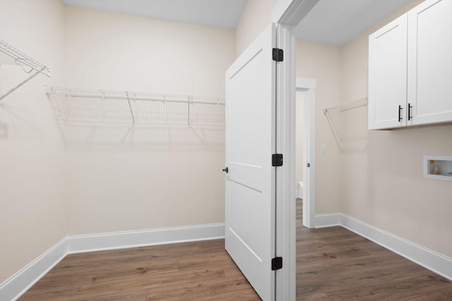 160 Doris Path, Dallas, GA 30157 - laundry area featuring wood finished floors, baseboards, and hookup for a washing machine