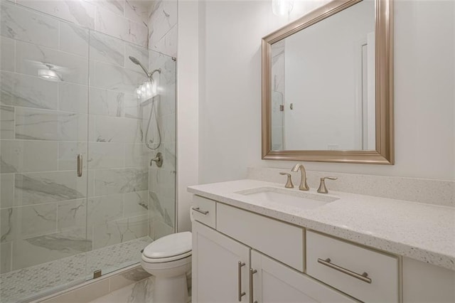 laundry room with cabinet space, washing machine and dryer, and baseboards