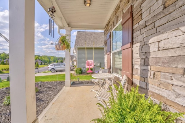 view of patio / terrace with covered porch