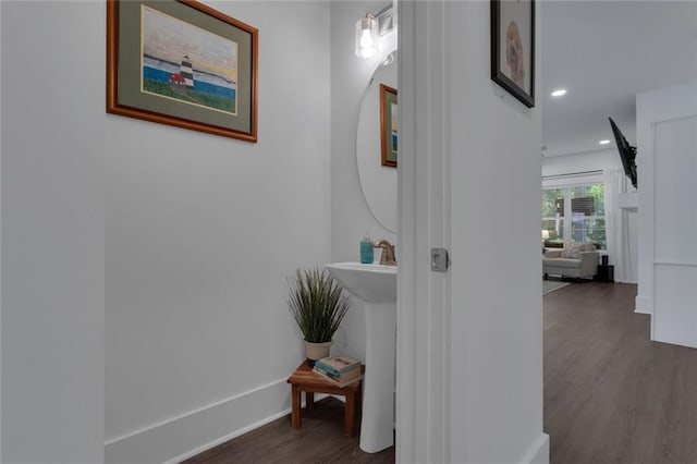147 Wolf Creek Cv, Lagrange, GA 30240 - hallway with wood finished floors and recessed lighting