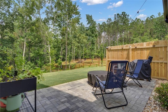 147 Wolf Creek Cv, Lagrange, GA 30240 - view of patio / terrace featuring a jacuzzi