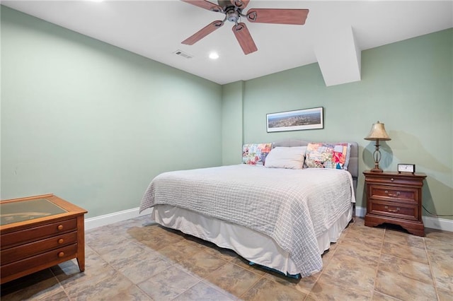 bedroom featuring ceiling fan