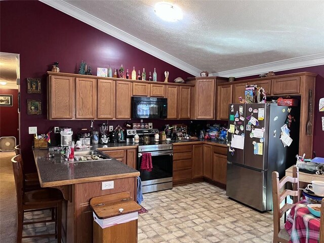 unfurnished sunroom featuring ceiling fan