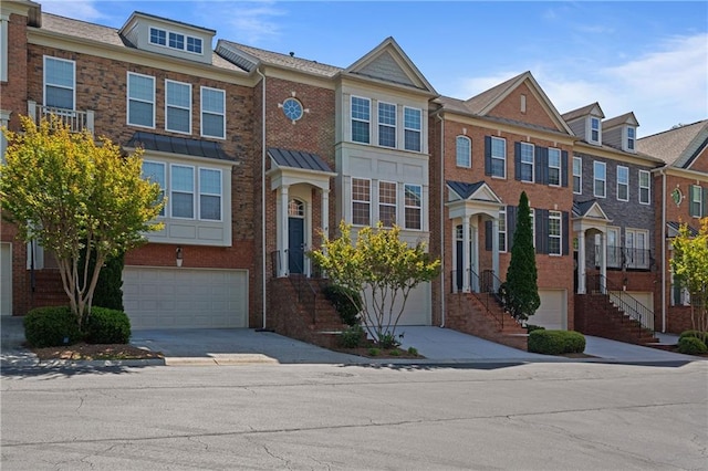1530 Wehunt Cir SE Unit 19, Smyrna, GA 30082 - townhome / multi-family property with brick siding, an attached garage, and driveway