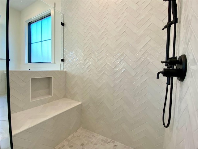 9224 Waldrip Rd, Gainesville, GA 30506 - bathroom with tiled shower