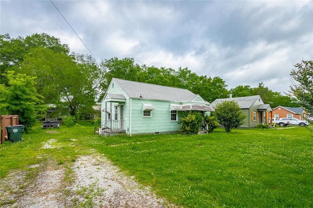 600 Forrest Rd, Fort Oglethorpe, GA 30742 - view of front of home with a front lawn, crawl space, and driveway