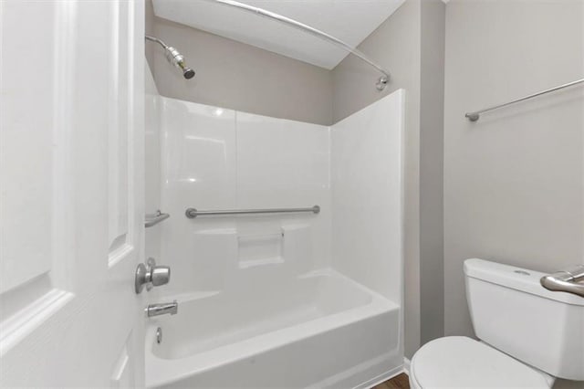5514 E Stoneway Ct, Villa Rica, GA 30180 - full bathroom with washtub / shower combination and toilet