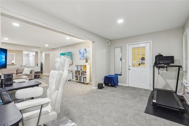 exercise room with carpet floors, recessed lighting, baseboards, and visible vents
