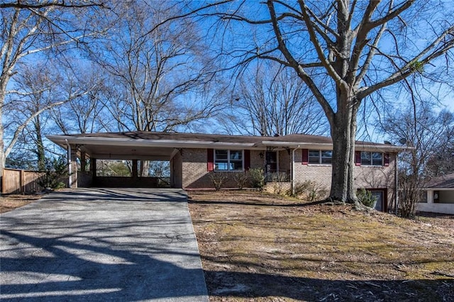 view of front of house featuring a carport