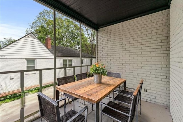 1322 Thurgood St SW, Atlanta, GA 30314 - sunroom featuring outdoor dining area
