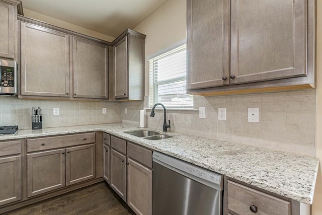 171 Osier Dr, Mcdonough, GA 30252 - kitchen featuring stainless steel appliances, a sink, dark wood-style floors, and backsplash