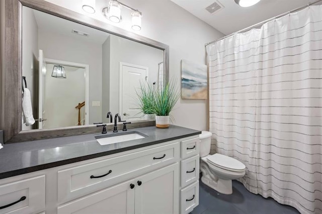 12603 Itaska Walk, Milton, GA 30004 - bathroom with toilet, vanity, and a shower with curtain