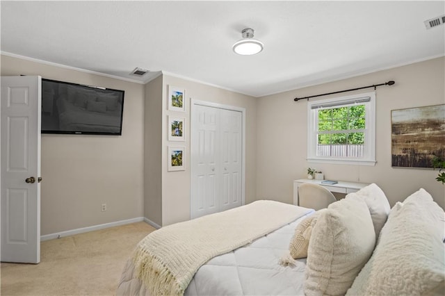 2621 Pass Cir, Gainesville, GA 30506 - bedroom featuring light colored carpet, ornamental molding, baseboards, and a closet