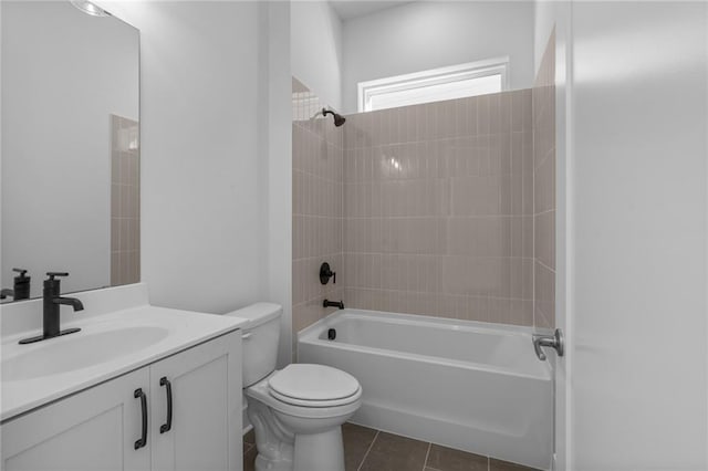 unfurnished room with visible vents, baseboards, and dark wood-style floors