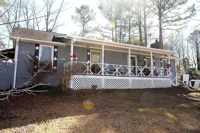 view of front of house featuring covered porch