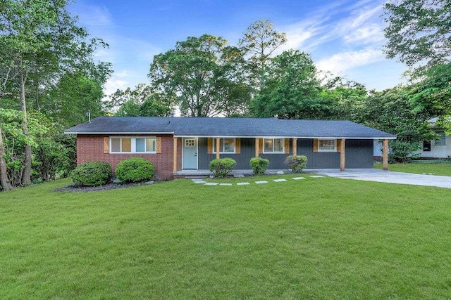 1091 Pine St, Conyers, GA 30012 - ranch-style house featuring a front lawn and a porch