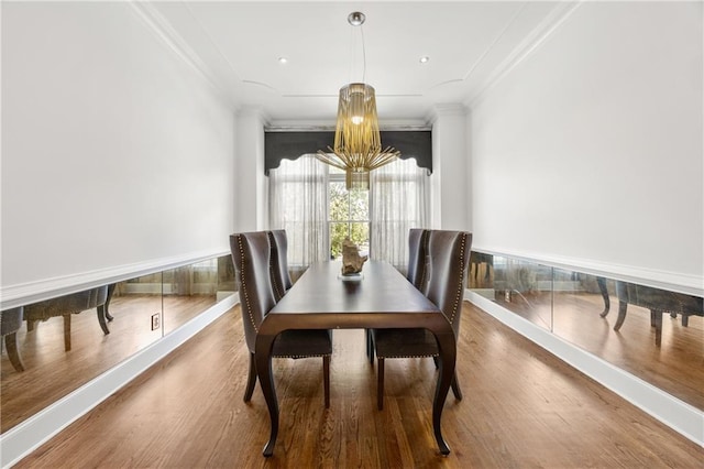 538 Sarabrook Pl, Sandy Springs, GA 30342 - dining room featuring crown molding, wood finished floors, and a chandelier