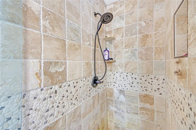 details featuring a tile shower