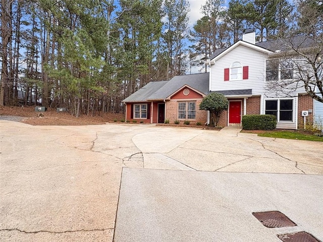 Listing photo 2 for 1310 Shiloh Ter NW, Kennesaw GA 30144