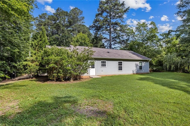 5706 Forest Pl, Acworth, GA 30102 - rear view of property featuring a yard