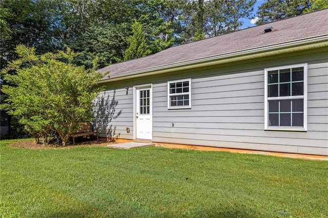 5706 Forest Pl, Acworth, GA 30102 - back of property featuring a yard and roof with shingles