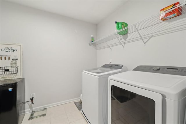130 W Pier Way, Fayetteville, GA 30214 - laundry area with washer and dryer and baseboards
