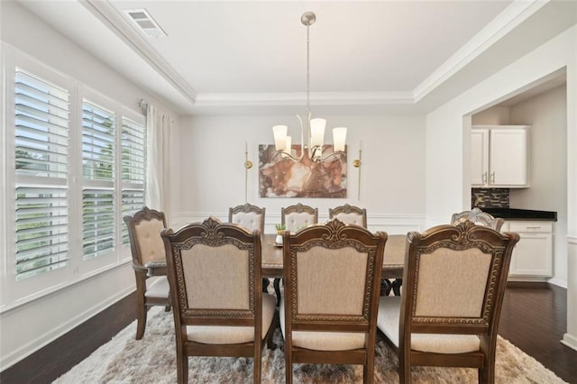130 W Pier Way, Fayetteville, GA 30214 - dining room featuring a chandelier, wood finished floors, a tray ceiling, and ornamental molding