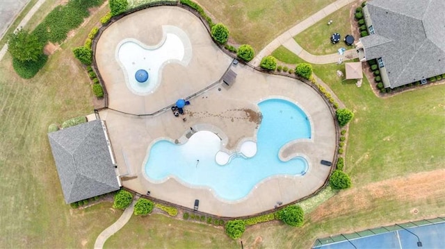 556 Emporia Loop, Mcdonough, GA 30253 - bird's eye view of a pool