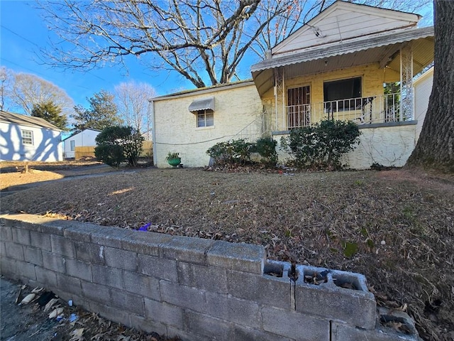 view of property exterior