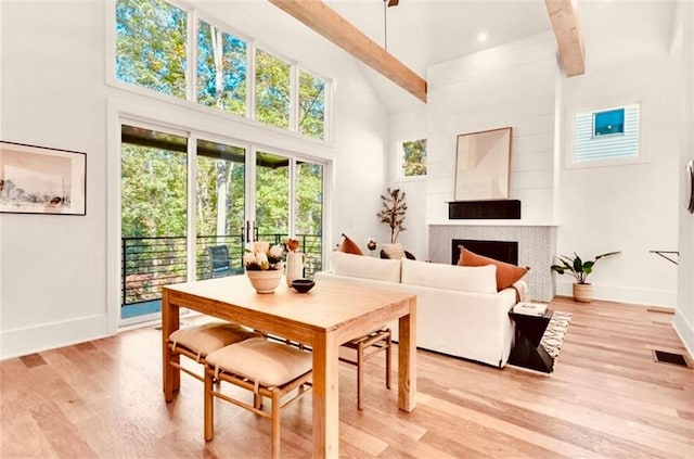 sunroom with beam ceiling