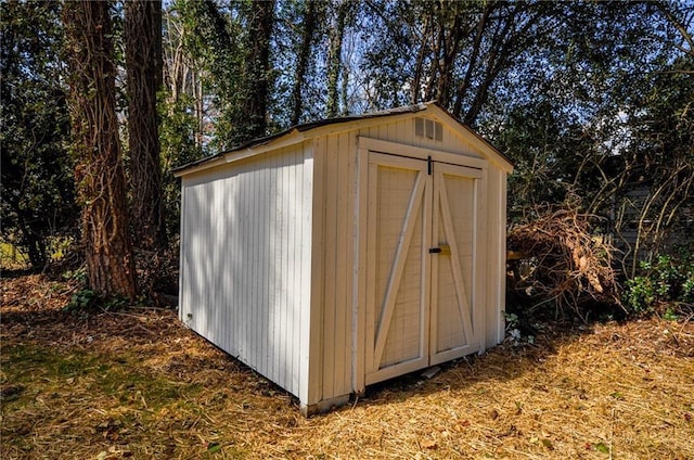 view of outdoor structure