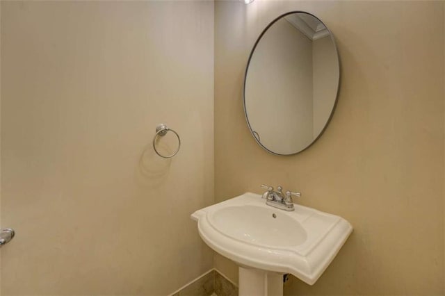 bathroom with sink